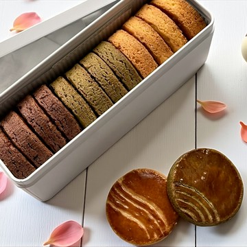 🚚快速出貨🚚 2026好運一整年!【甜盒子Pâtisserie S.】12入布列塔尼酥餅(鐵盒或玫瑰金豹紋盒)