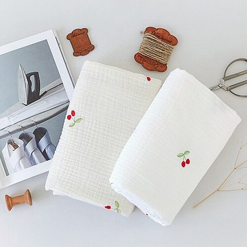 起皺三層棉紗 服裝布料 進口布料 櫻桃刺繡系列 CT2834