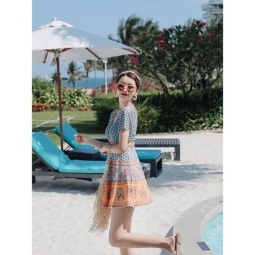 泳衣女款泡溫泉2026新款高級感遮肚大碼胖mm保守中老年媽媽游泳裝