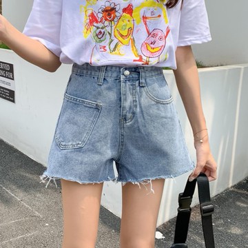 特別的小口袋毛邊牛仔短褲