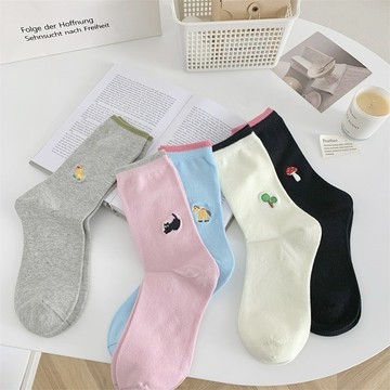 🧦台灣現貨實拍🧦311#可愛刺繡小腿襪 襪子 長襪 中筒襪 襪子中筒襪 小腿襪 中筒襪女 動物襪 素色襪 襪子