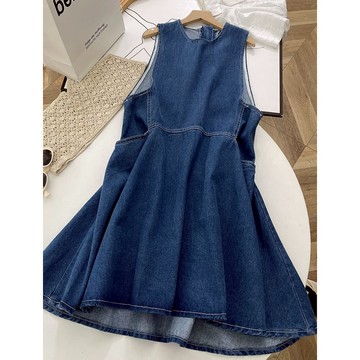 早秋時尚連衣裙2021年新款小個子高腰顯瘦直筒復古小眾牛仔背帶裙