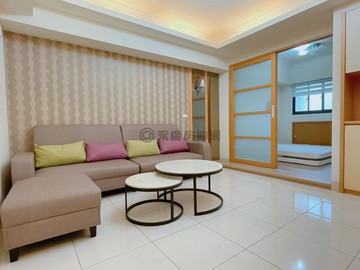 五甲公園溫馨好宅★捷市旅★兩房+平移車位｜高雄市前鎮區瑞南街