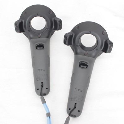 HTC Vive CE 99HALN011-00 ヘッドマウントディスプレイ HTC HTC VIVE(Retail Consumer) 99HALN011-00 - 製品詳細