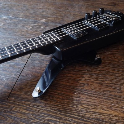 Aria Diamond Headless Bass アリア ヘッドレス エレキベース