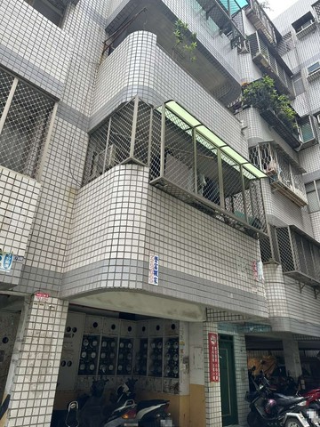 鳳山西站｜三井LaLaport｜3房+平車｜高雄市鳳山區中山西路