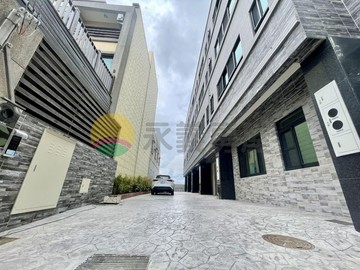 沙鹿〈築厝別墅〉朝南電梯透天+稀有地下室空間｜台中市沙鹿區南斗路