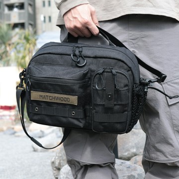 Matchwood Chaser 2 Way Shoulder Bag斜背手提兩用側背包 黑