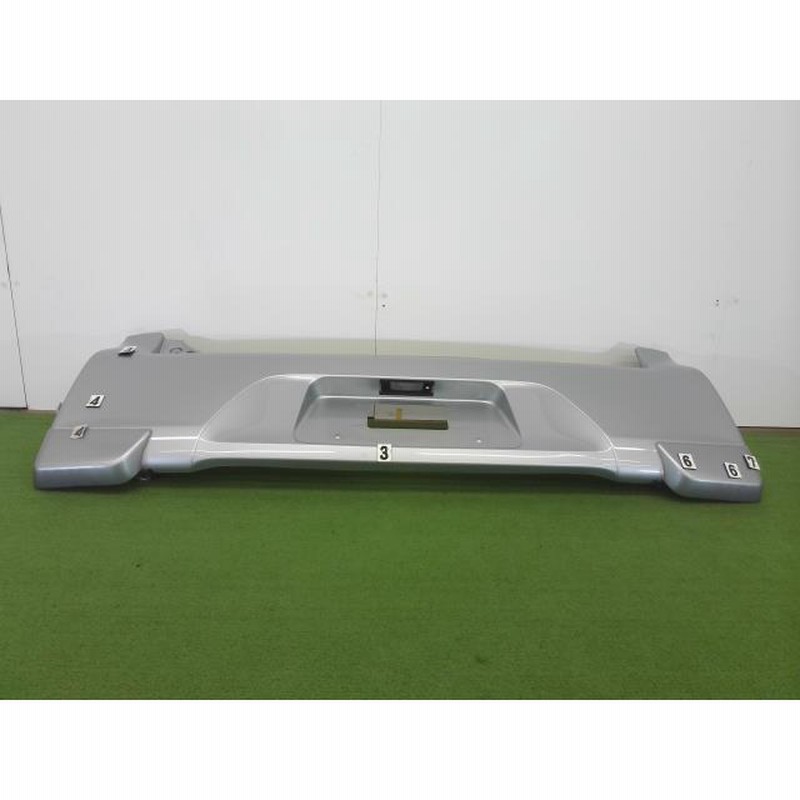 ムーヴ DBA-LA100S リア バンパー カバー S28 52159-B2640 銀