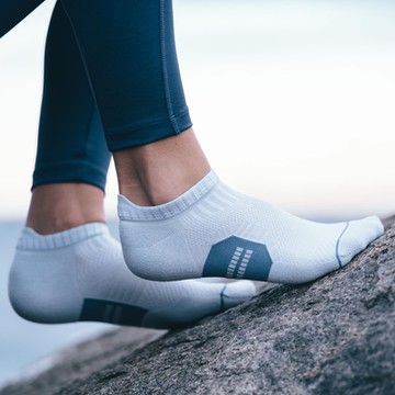 【ROCKAY】Accelerate 競速超短筒機能襪 - Light Grey/Blue