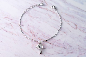 心鎖系列 開啟 時尚鑰匙造型手鍊-紫水晶(HBRJA0936B-3)