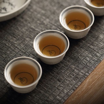 哲明 手繪草木灰釉可愛萌兔杯 兔子工夫茶杯品茗杯手工陶瓷小杯