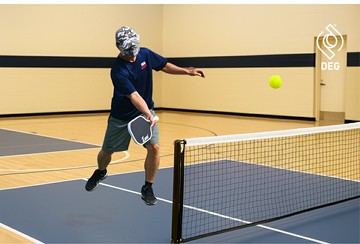 Luzz 專業匹克球拍-Pro (專業入門拍) 輕量好握 雙認証