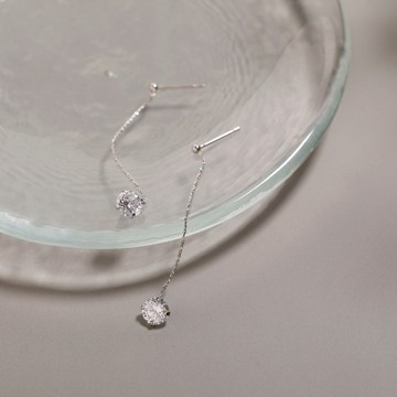 sway-round pierced earring SV 無鎳耳環 垂墜鋯石時髦簡約設計 銀色  ર rhodium