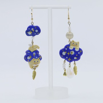 【天使貓貓深夜安睡】寶藍色星空雲朵貓咪原創手作不對稱耳飾