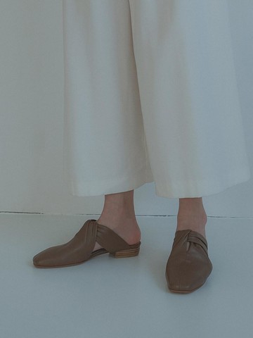Mazel Mules Cedar Brown