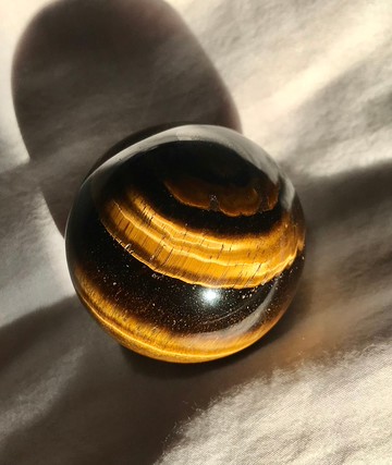 虎眼石球 強貓眼 頂部似一朵花型 天然原石 水晶 水晶球 crystal