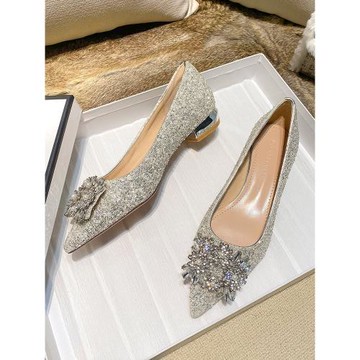 法式水晶低跟婚鞋女主婚紗新娘鞋2025新款尖頭粗跟平底不累腳單鞋