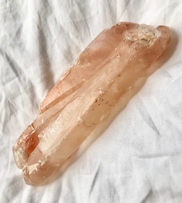 罕有雙生雙尖 印記蝕刻水晶 紅水晶 紅晶 紅兔毛 晶簇 水晶原礦