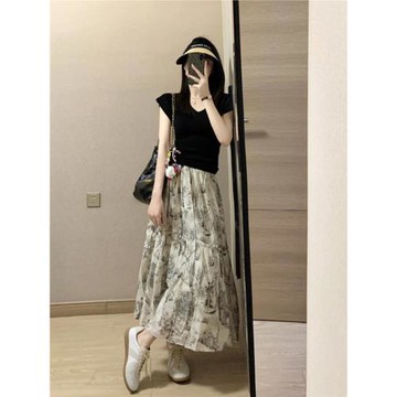 高級感洋氣短款修身顯瘦V領短袖T恤女小飛袖氣質黑色正肩針織上衣