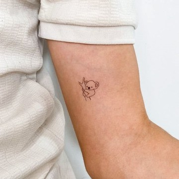 「爬爬」無尾熊  紋身貼紙 微刺青 輕紋身  經典 動物 小朋友 可愛 IG 紋身貼 小心機 超美 性感 文字 草寫