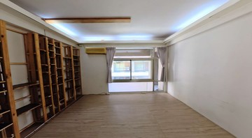 太平長億整棟透天 土地24.7坪 朝南含庭院車位｜台中市太平區長億十街