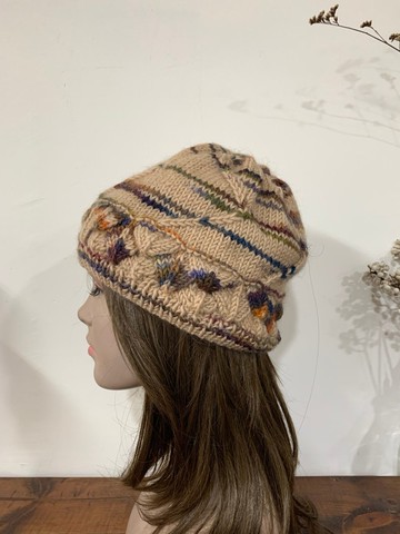 拼接螺旋毛線帽。純手作。小貝蕾帽。杏色/藍、綠、橘