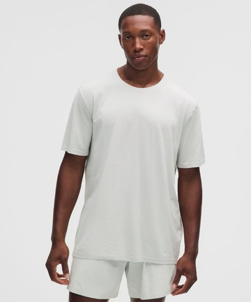 Metal Vent Tech Relaxed-Fit Short-Sleeve Shirt Size XS