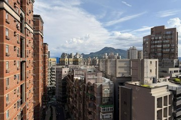 長頸鹿★首購起家厝-魔術大空間｜新北市淡水區新春街