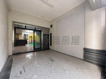 三民區｜大昌商圈｜明星學區｜4房車庫透天｜輕屋齡｜高雄市三民區大昌二路