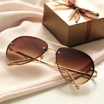 鍾情羅馬金屬內邊雷朋墨鏡四色【U3027】-咖啡