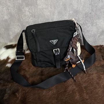 Prada 普拉達 經典尼龍斜背包