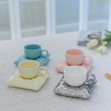 【夢田良品】ins輕奢馬卡龍色少女心枕頭包咖啡杯碟/創意下午茶杯