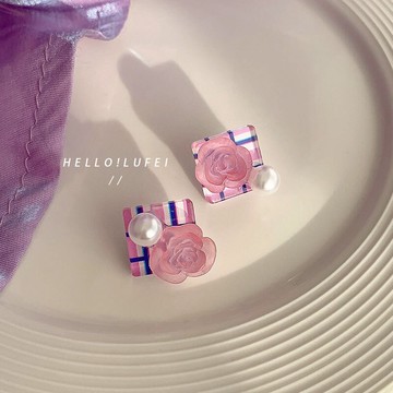 長春花籃耳環女ins網紅氣質耳釘2022年新款潮小眾高級感韓國耳飾