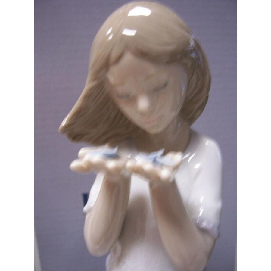 リヤドロ Lladro Whispering Breeze MIB