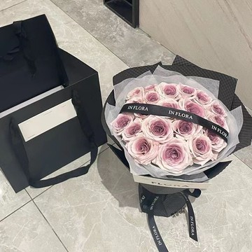 【免運】烏梅子醬 玫瑰花束 高級永生花 曼塔玫瑰花束 成品 生日禮物 送女友 送閨蜜 交換禮物 梅子 永生花 花束 玫瑰