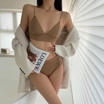 「MOJITO」熱辣當道‧基礎款無痕內搭V型三角杯簡約性感舒適法式無鋼圈成套內衣+內褲組(3色選)  S-XL