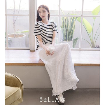 【1+1優惠】BeLLA 橫紋撞色字母上衣 黑色