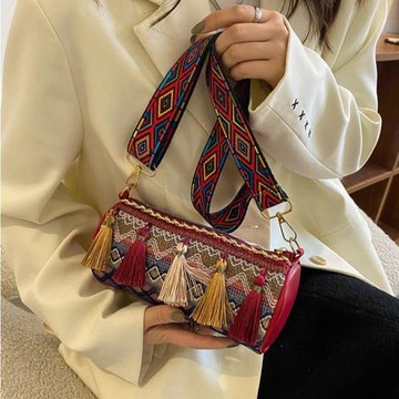 跨境流蘇編織小包包女新款時尚少女圓通包寬肩帶手機包單肩斜挎包