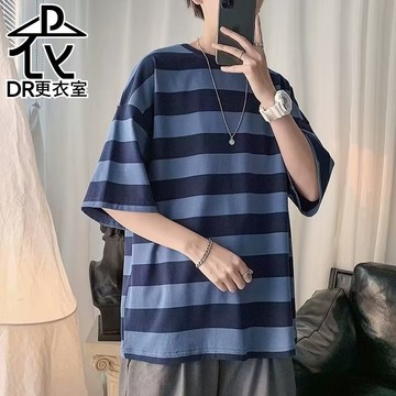 DR更衣室-男生衣服 日系條紋圓領T恤 上衣 ins潮流 短袖 百搭 男裝 大尺碼8XL【NL623168】