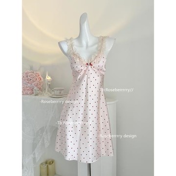 Roseberrrry草莓奶糖 純欲蕾絲花邊吊帶睡裙冰絲愛心帶胸墊睡衣