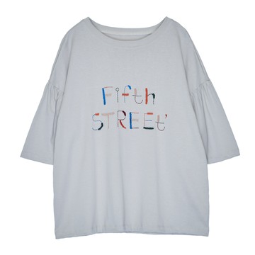 5th STREET｜山形｜女裝｜彩色LOGO英文印字寬版短袖T恤｜杏色