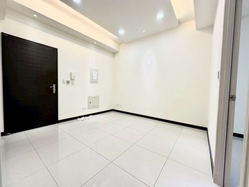 博愛香榭燙金門牌優質兩房			 			｜高雄市左營區博愛二路