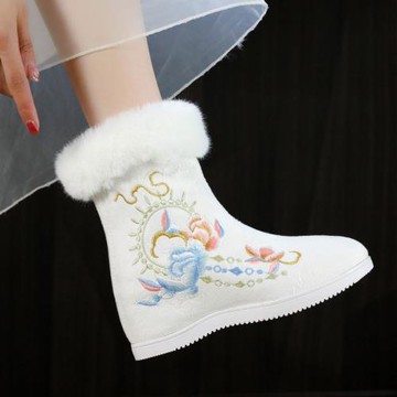 冬季漢服靴子女加絨內增高跟旗袍短靴繡花棉靴古風古裝毛口雪地靴