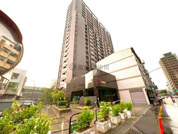 戀戀LOVE高樓層四改三房稀有雙主臥三衛浴+平車｜高雄市三民區水源路