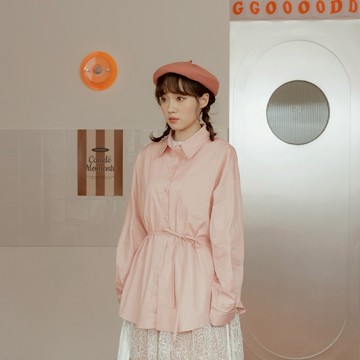 QUEENSHOP_S 女裝 長袖 可麗露-刺繡寬鬆大版附綁帶襯衫 現+預 【01025784】