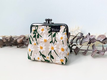 立體刺繡小白花 雙格 口金包 卡片包 隨身包 化妝包 雜物包 零錢