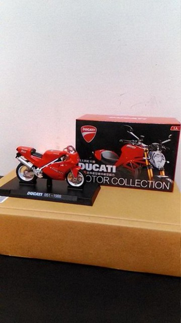 7-11 義大利杜卡迪 ducati 重型機車851