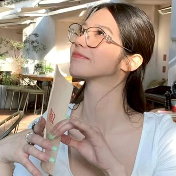 眼鏡 鏡框 眼鏡架 大鏡框 銀框眼鏡 女生黑框眼鏡 造型眼鏡 素顏神器 懶人神器 附眼鏡盒 可自行配度數 禮物 012