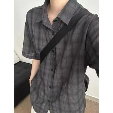 【台灣出貨】 軍綠色格子短袖襯衫夏季薄款速乾涼襯衣美式格紋翻領防曬情侶外套
